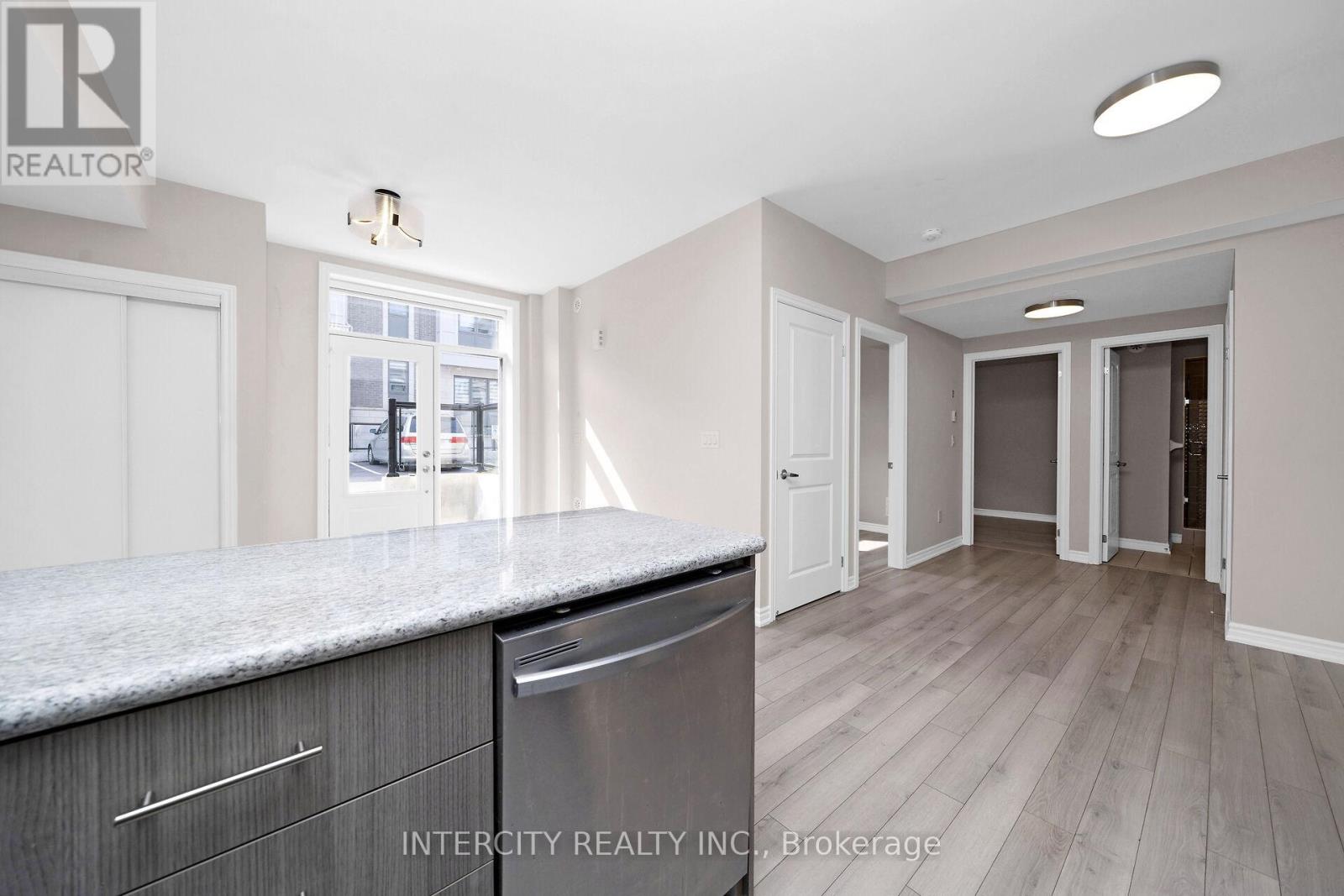 #701 60 HALLIFORD PLACE - 8