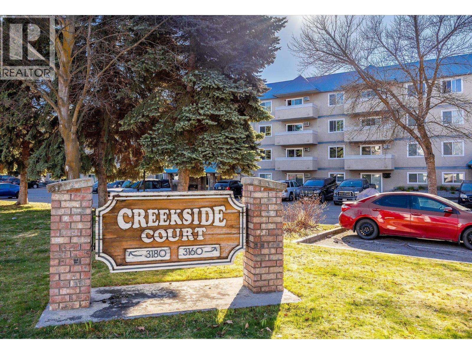 300 3160 De Montreuil Court, Kelowna