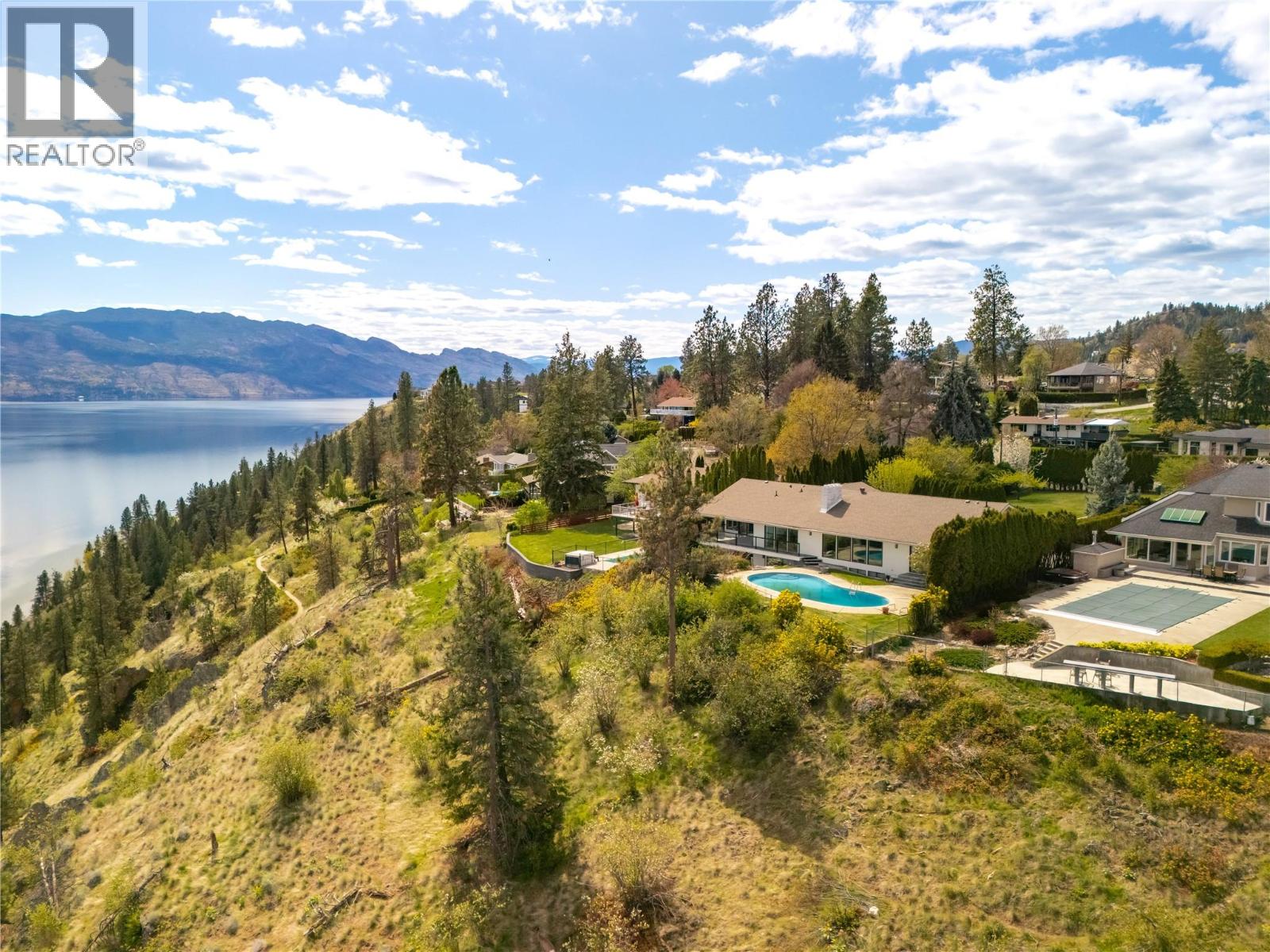 2901 Weatherhill Road - 2