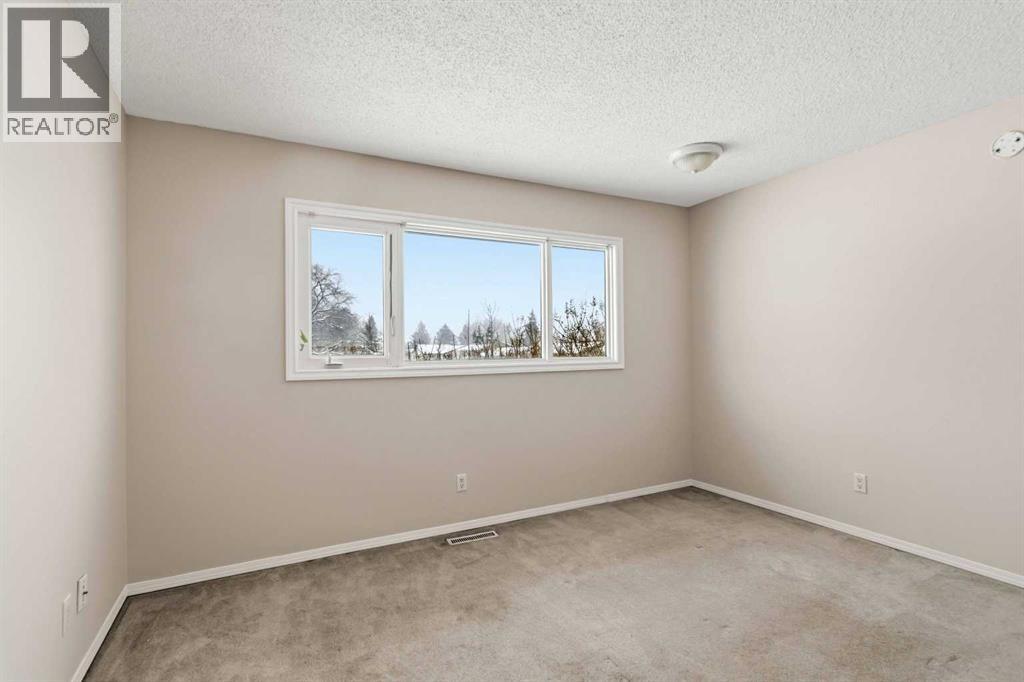 11 Fitzgerald Avenue, Fort McMurray