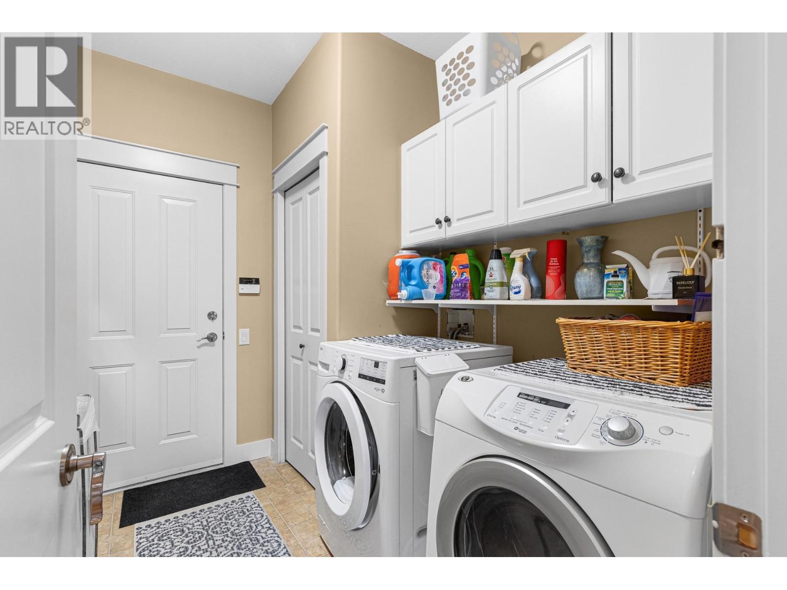  2284 Pine Vista Place, Westbank