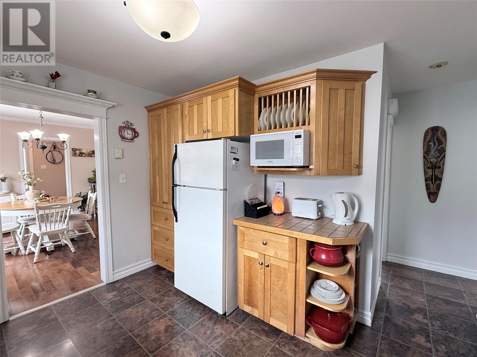 56 Beaumont Avenue — photo 10