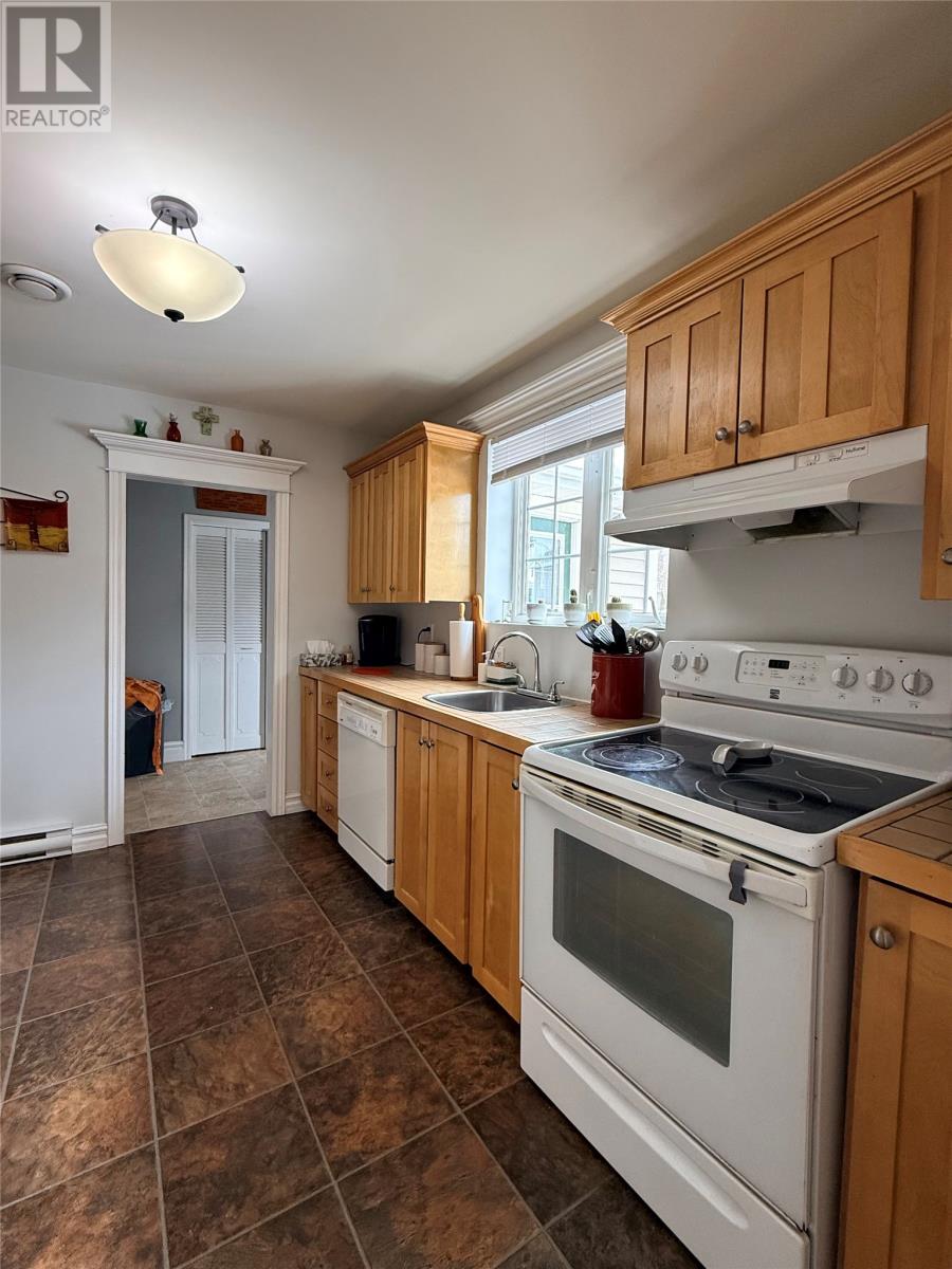 56 Beaumont Avenue — photo 12