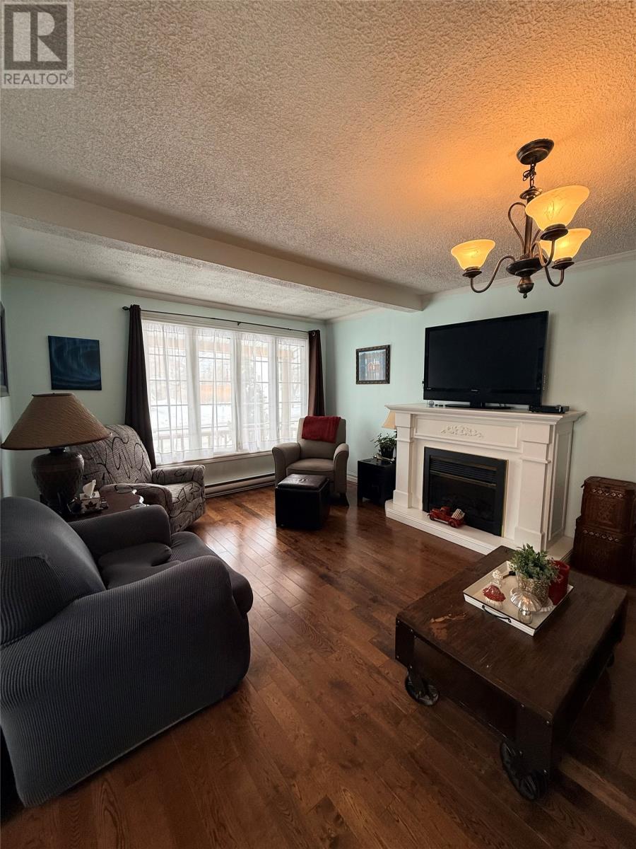 56 Beaumont Avenue — photo 15