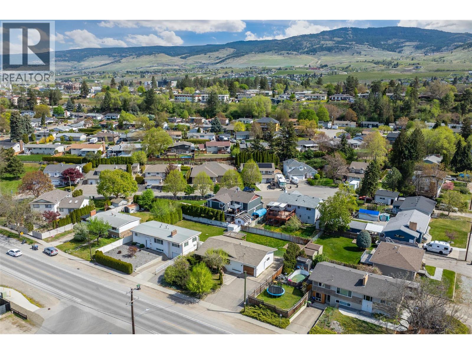  505 Hollywood Road South, Kelowna
