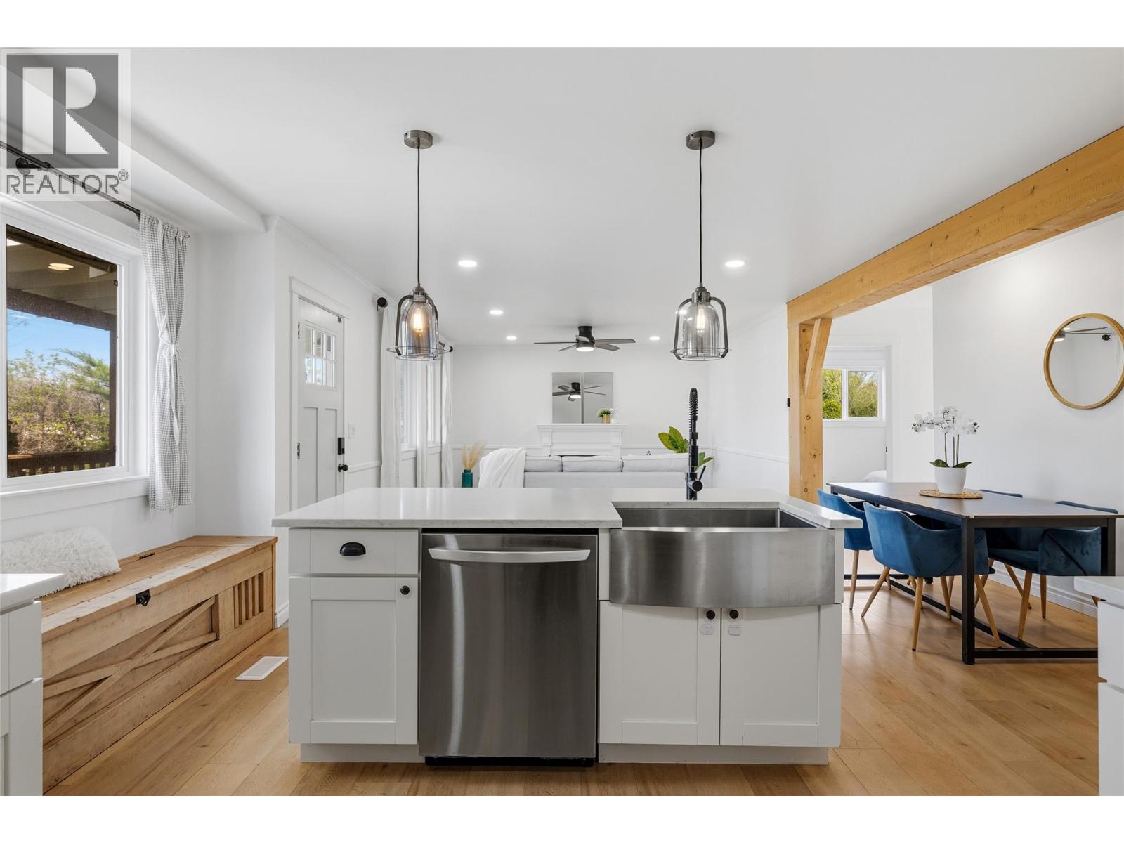  505 Hollywood Road South, Kelowna