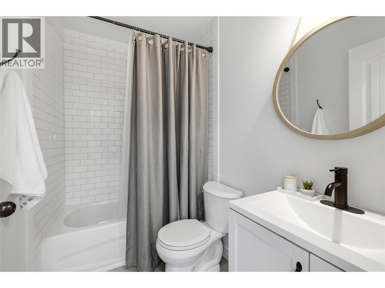  505 Hollywood Road South, Kelowna