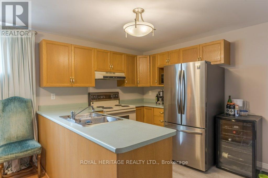 KITCHEN - NEWER STAINLESS STEEL FRIDGE