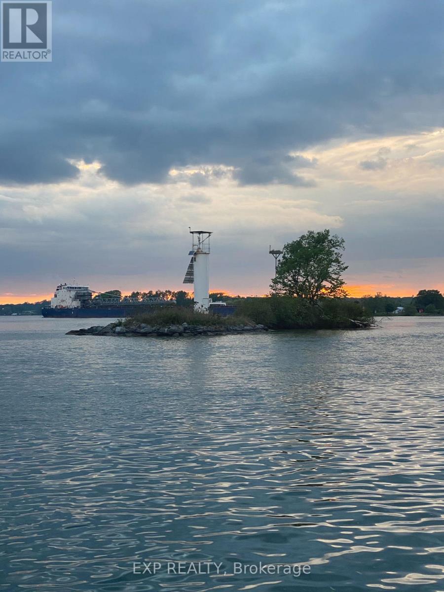 Dudens Crab Island (.28 acres with lighthouse)