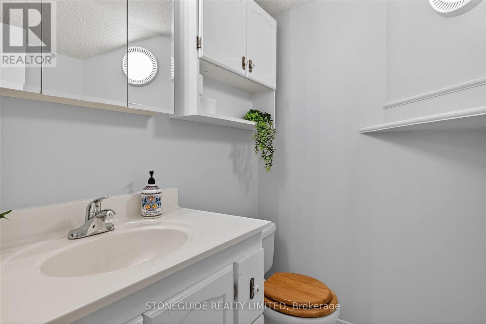 917 TINDLE COURT — photo 43