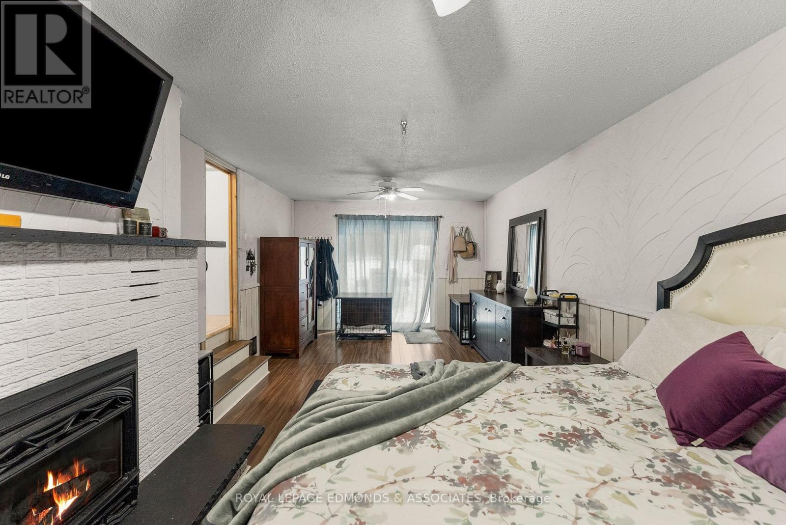 43 LISA CRESCENT — photo 22