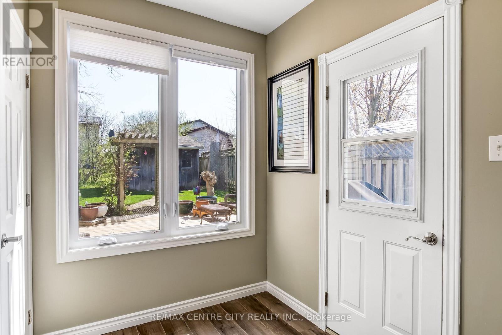 79 ASHLEY CRESCENT - 12