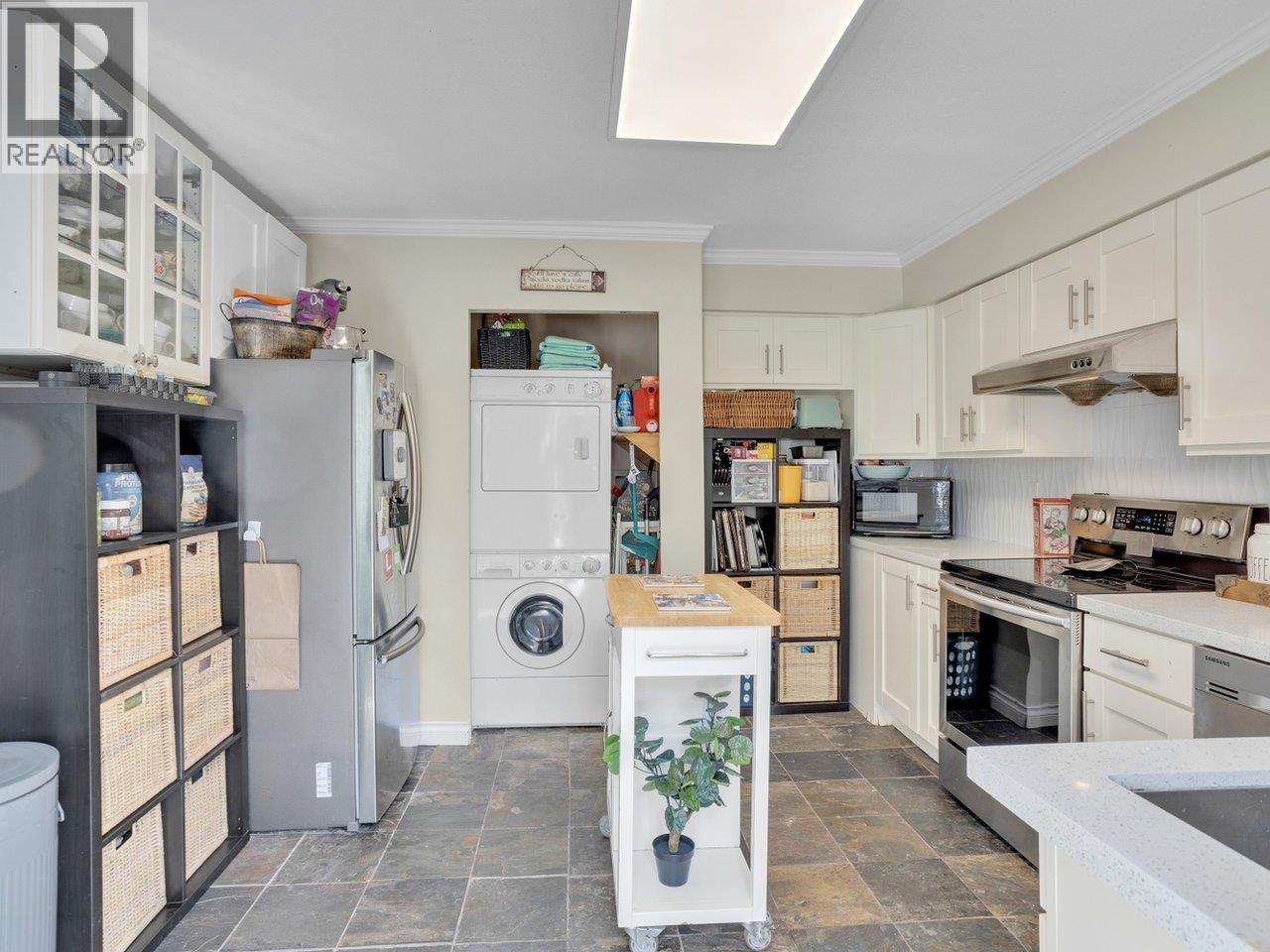 #314-4885 53 Street, Delta