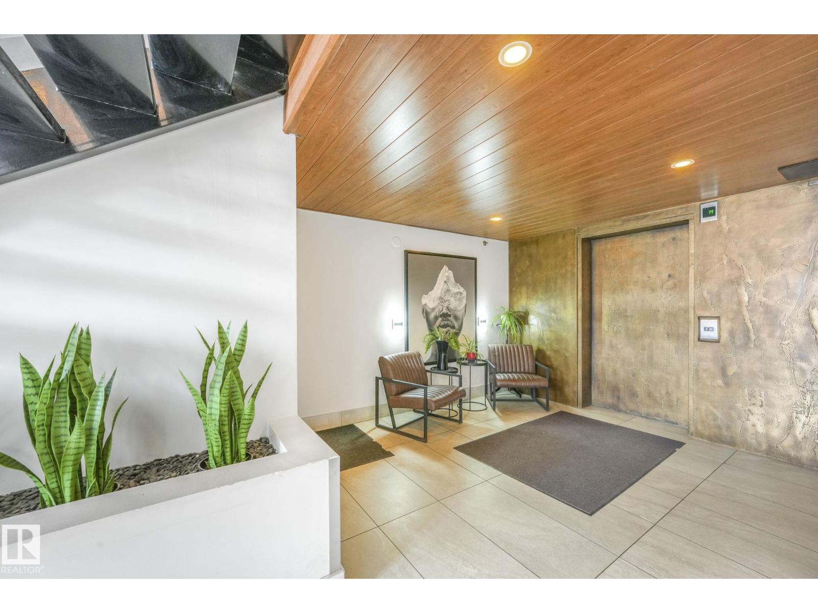 #310 10606 102 AV NW, Edmonton