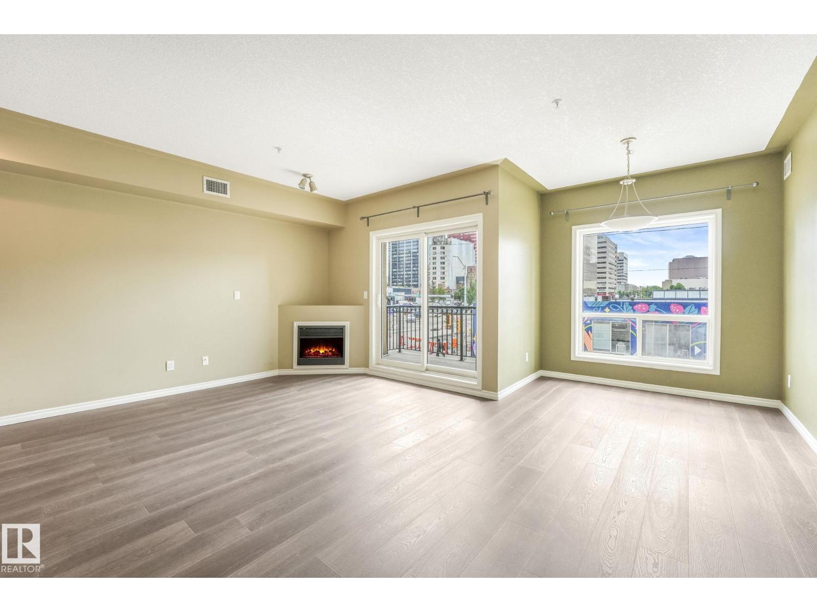#310 10606 102 AV NW, Edmonton