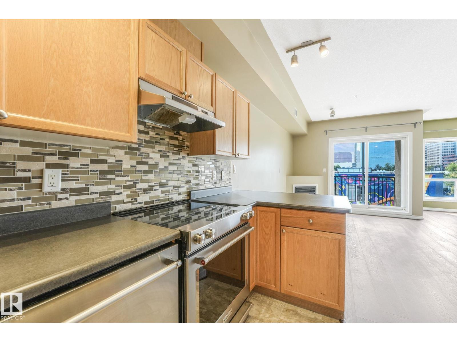 #310 10606 102 AV NW, Edmonton