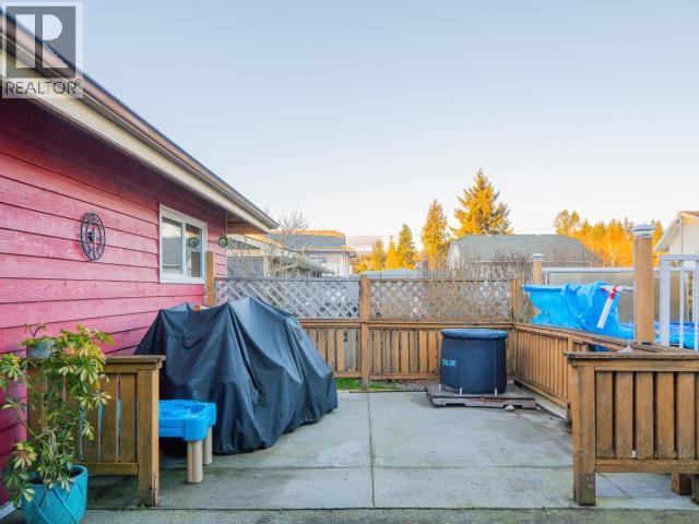 4678 ONTARIO AVE, Powell River