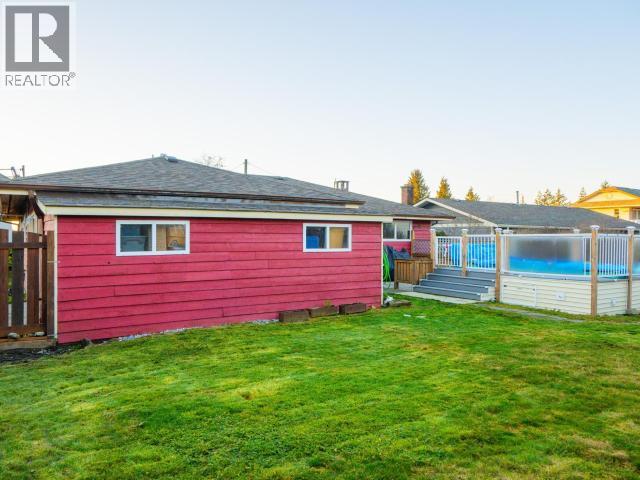 4678 ONTARIO AVE, Powell River