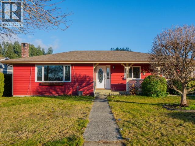 4678 ONTARIO AVE, Powell River