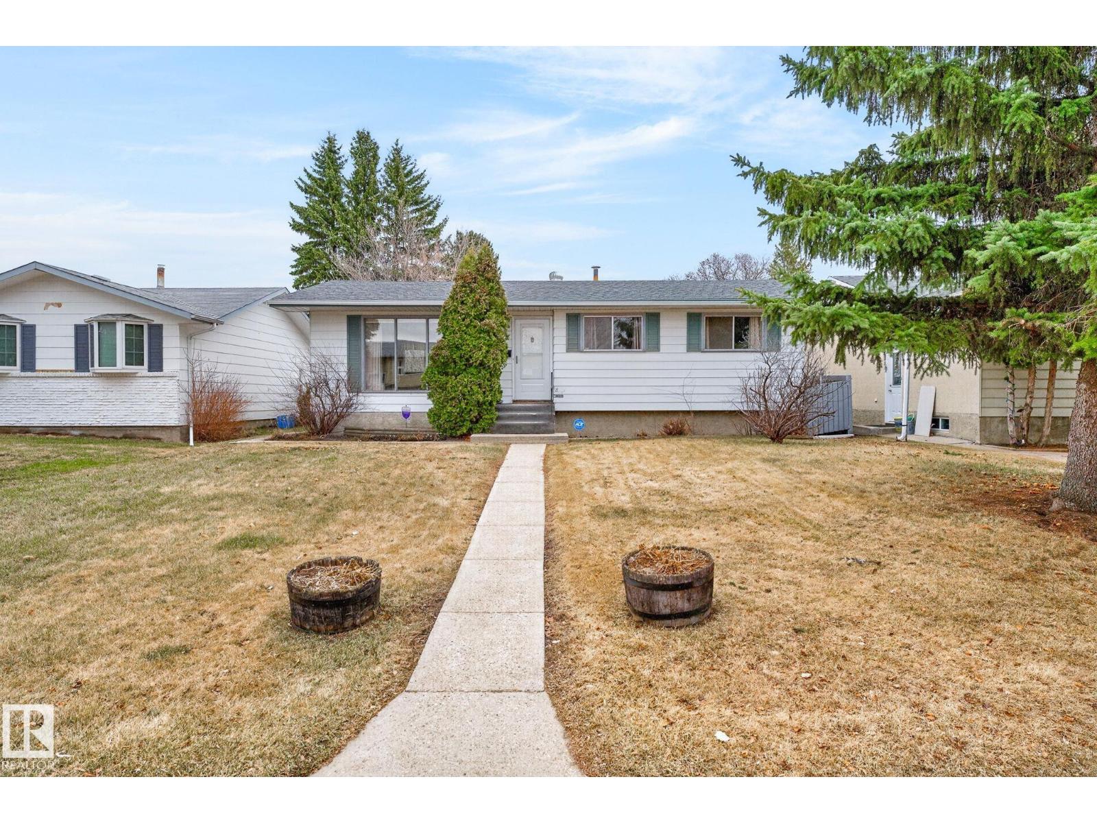 17 BROOKSIDE CR, Spruce Grove