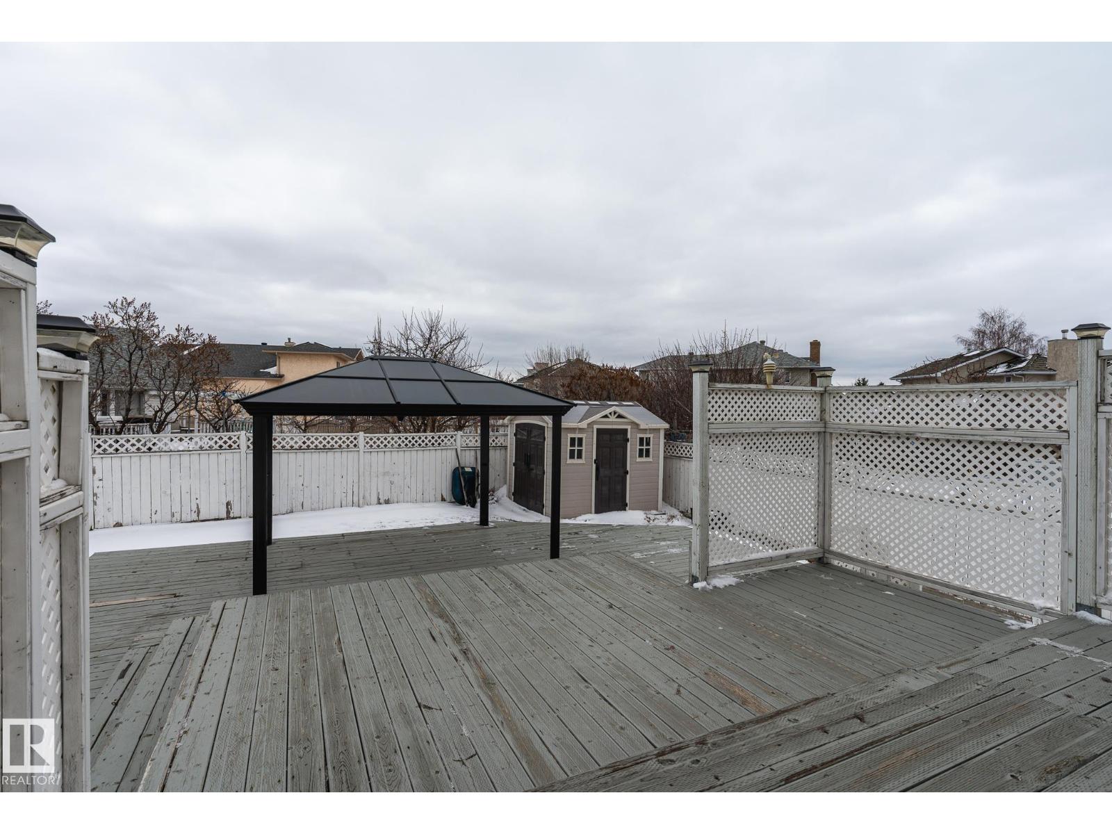 7011 158 AV NW, Edmonton