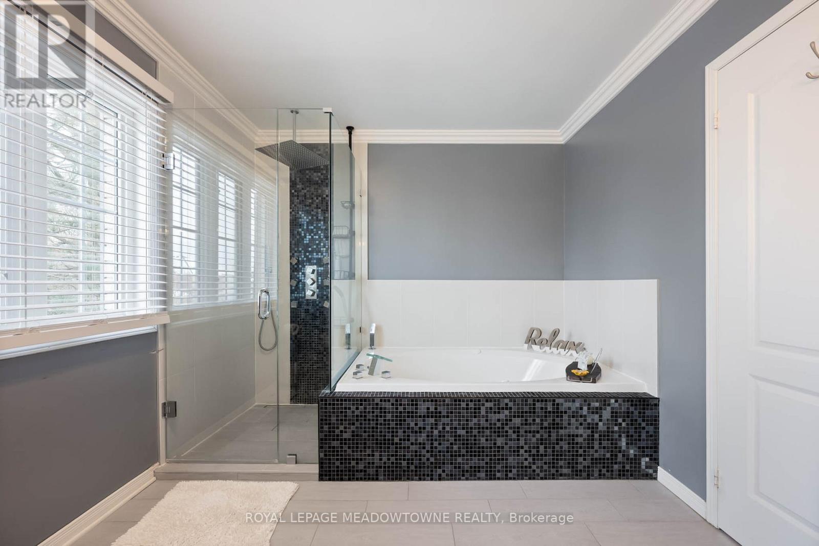 19 GRIST MILL DRIVE - 25