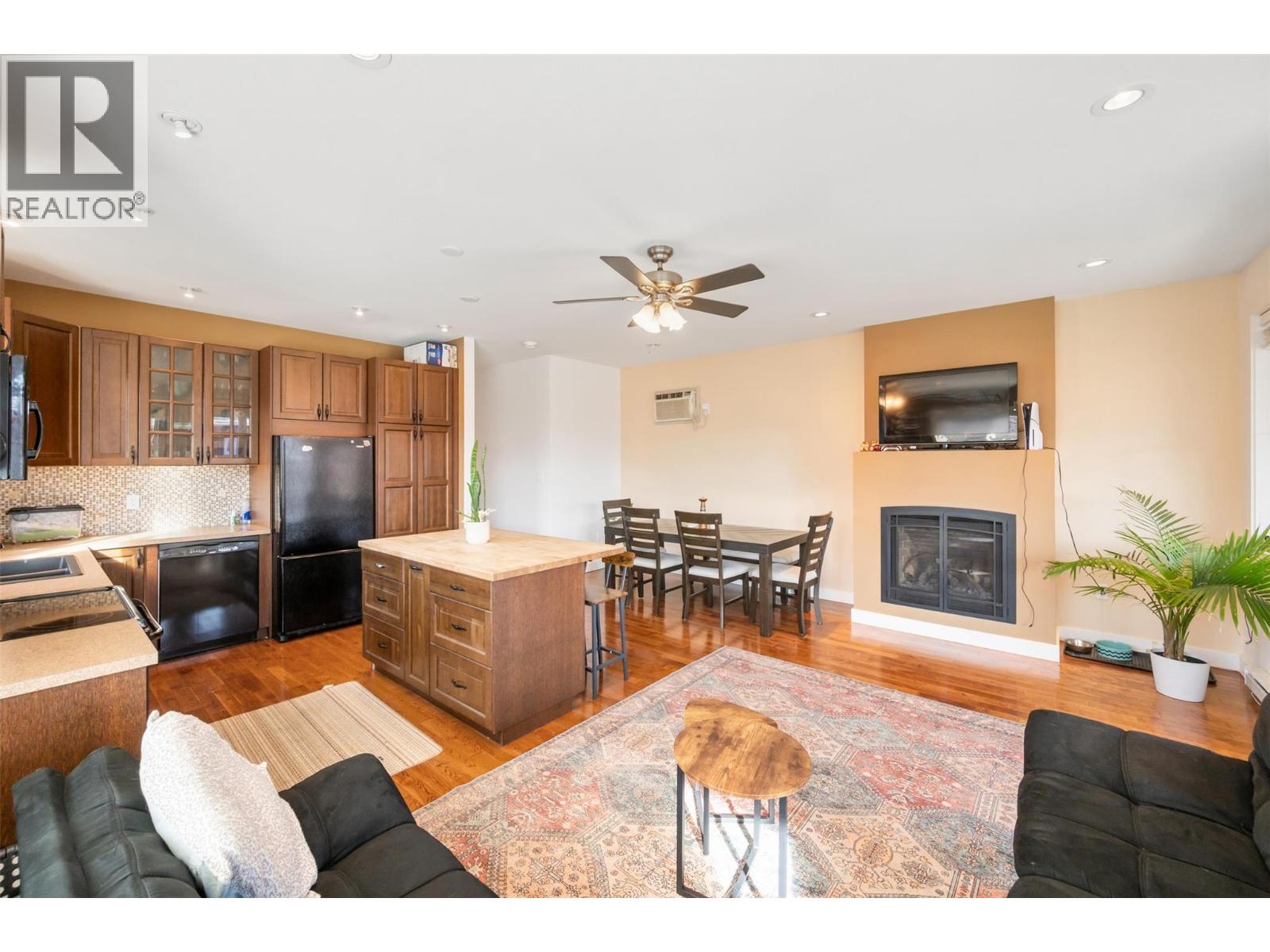 598 WADE Avenue Unit# 102, Penticton