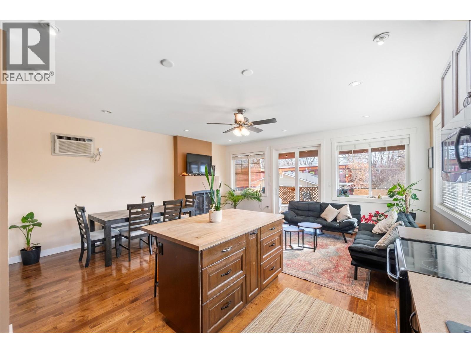 598 WADE Avenue Unit# 102, Penticton