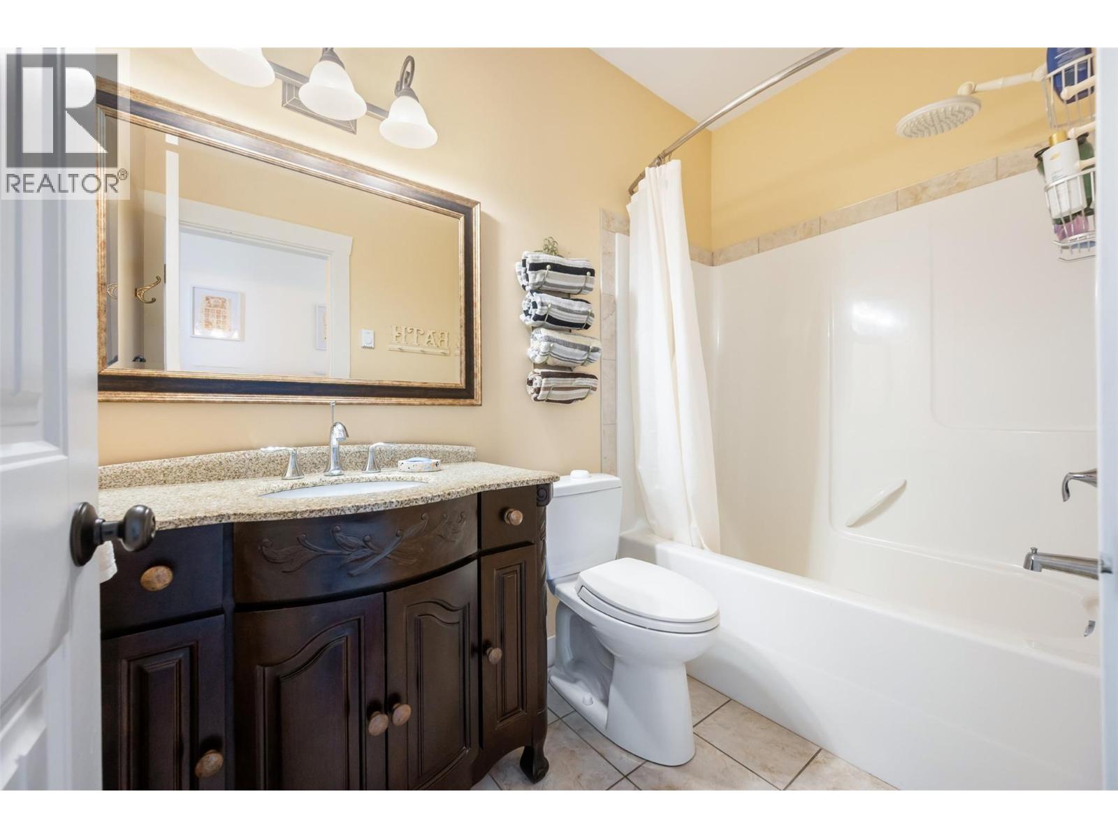 598 WADE Avenue Unit# 102, Penticton