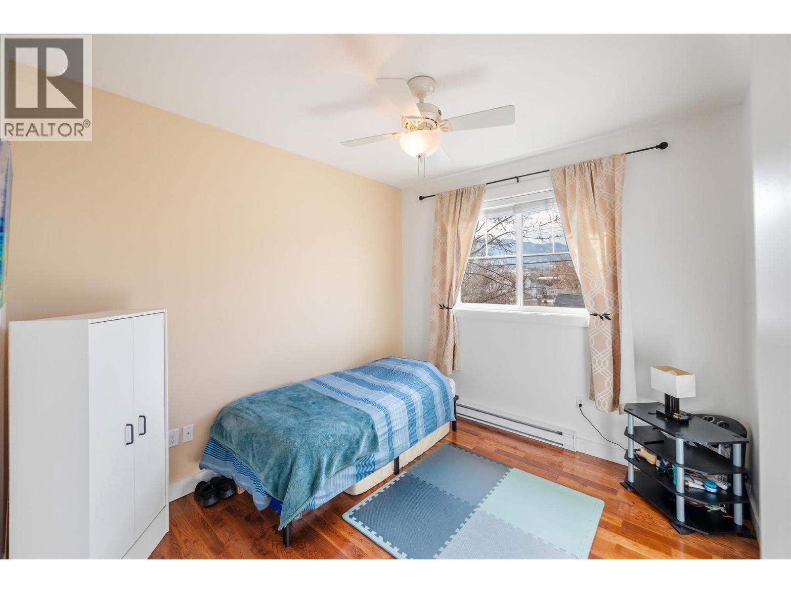 #102 598 WADE Avenue - 22
