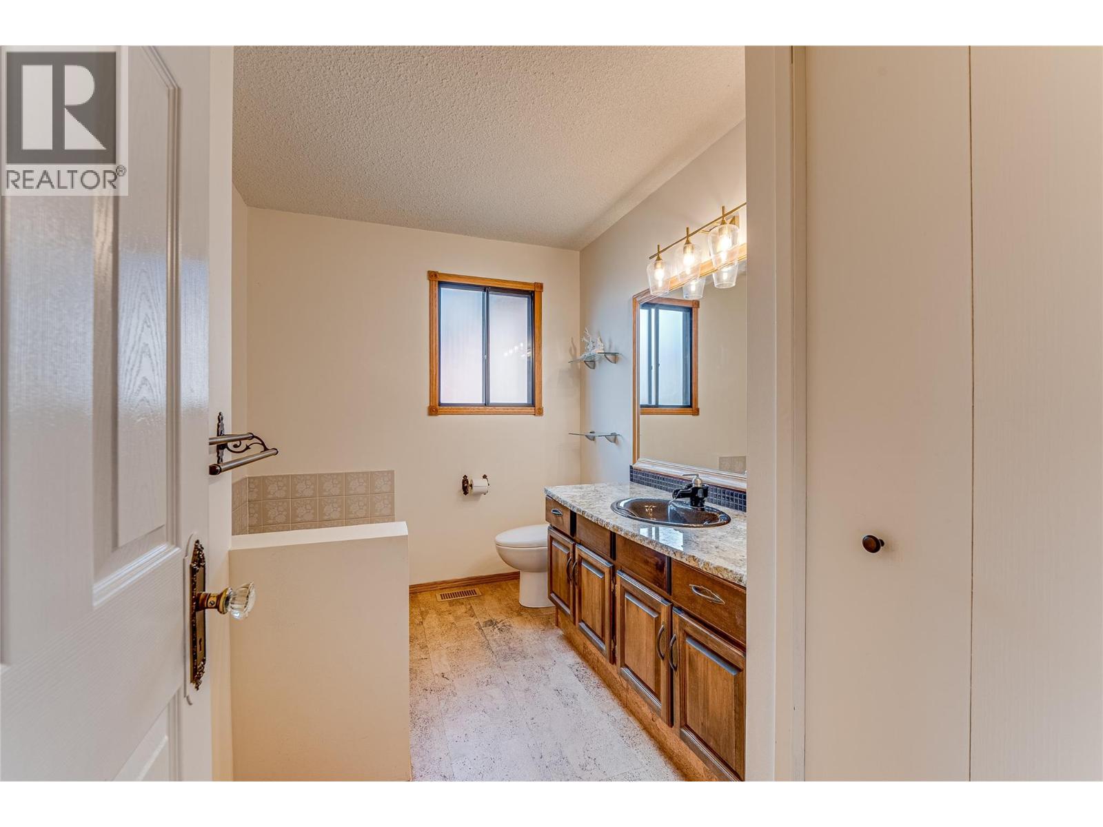 4316 Cascade Drive, Vernon