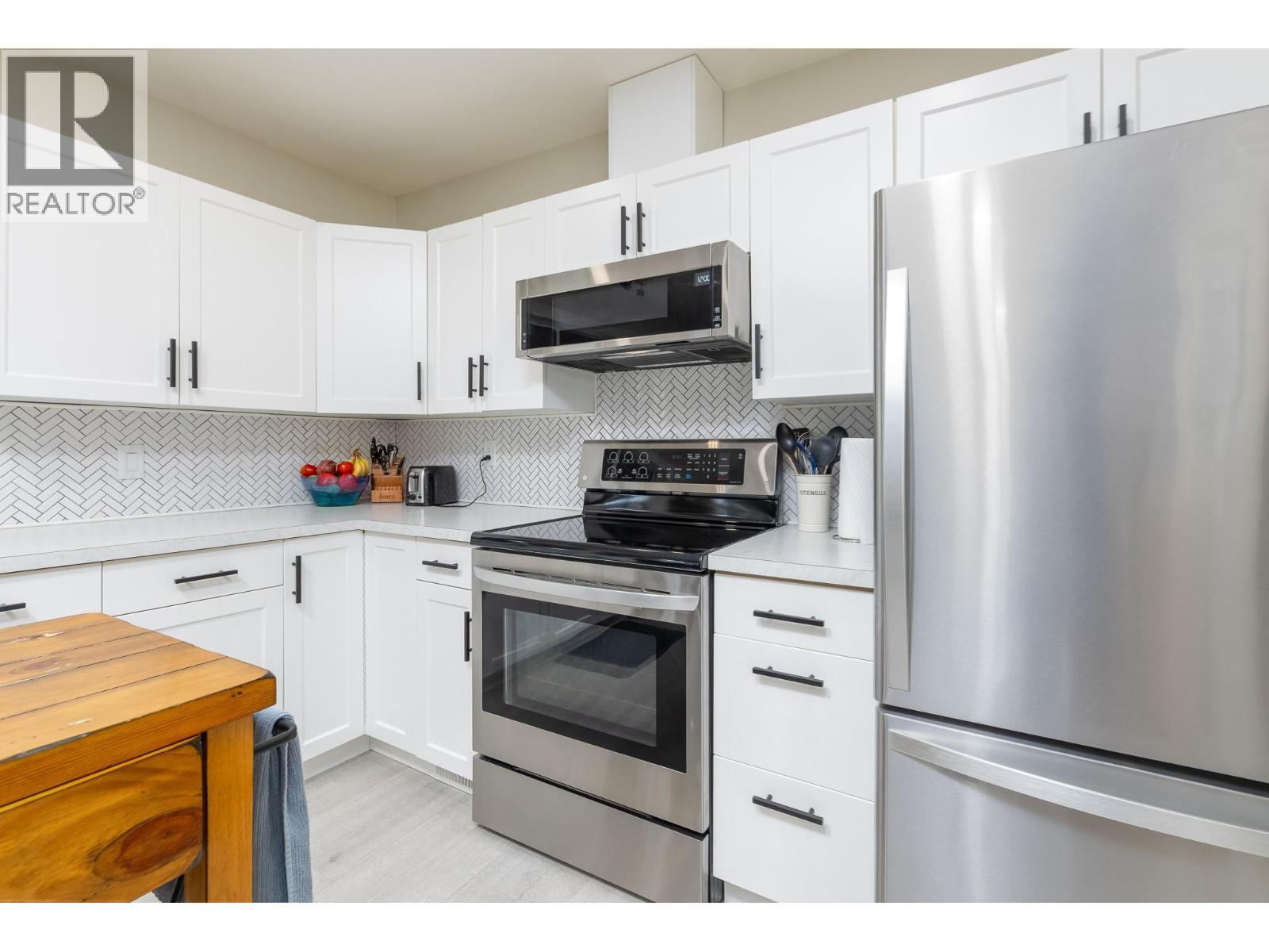 4751 71 Avenue NE, Salmon Arm