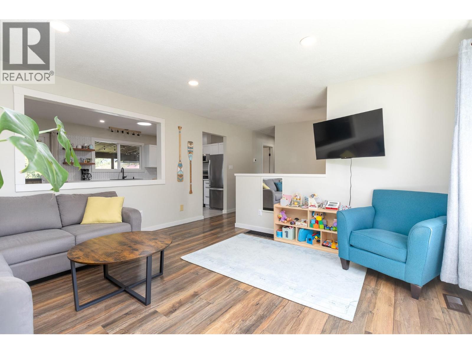 4751 71 Avenue NE, Salmon Arm