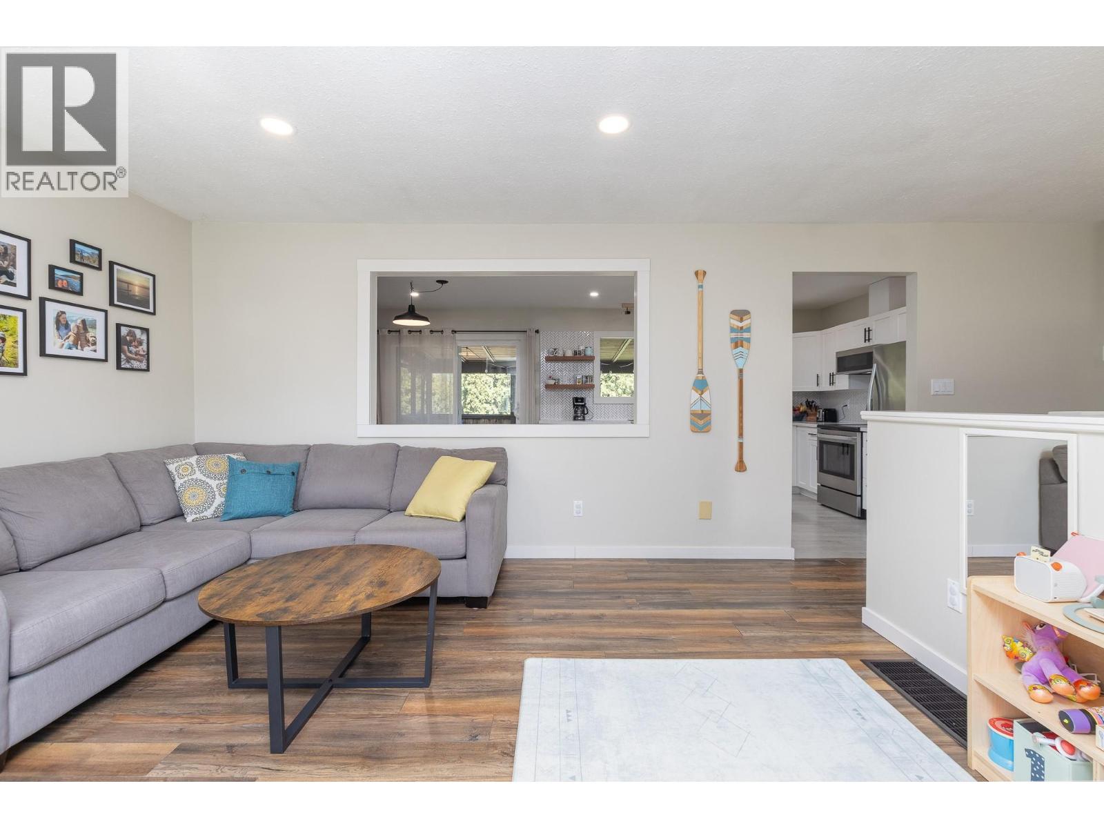 4751 71 Avenue NE, Salmon Arm