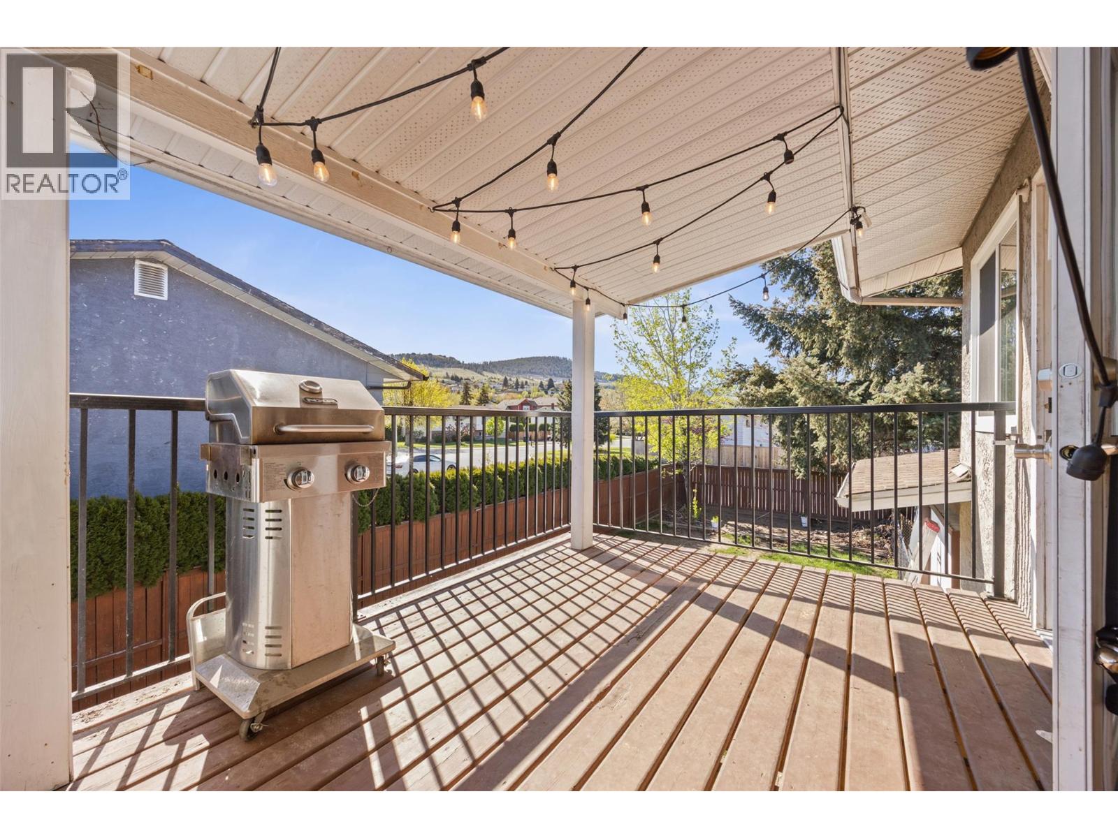 563 Hemlock Road, Kelowna