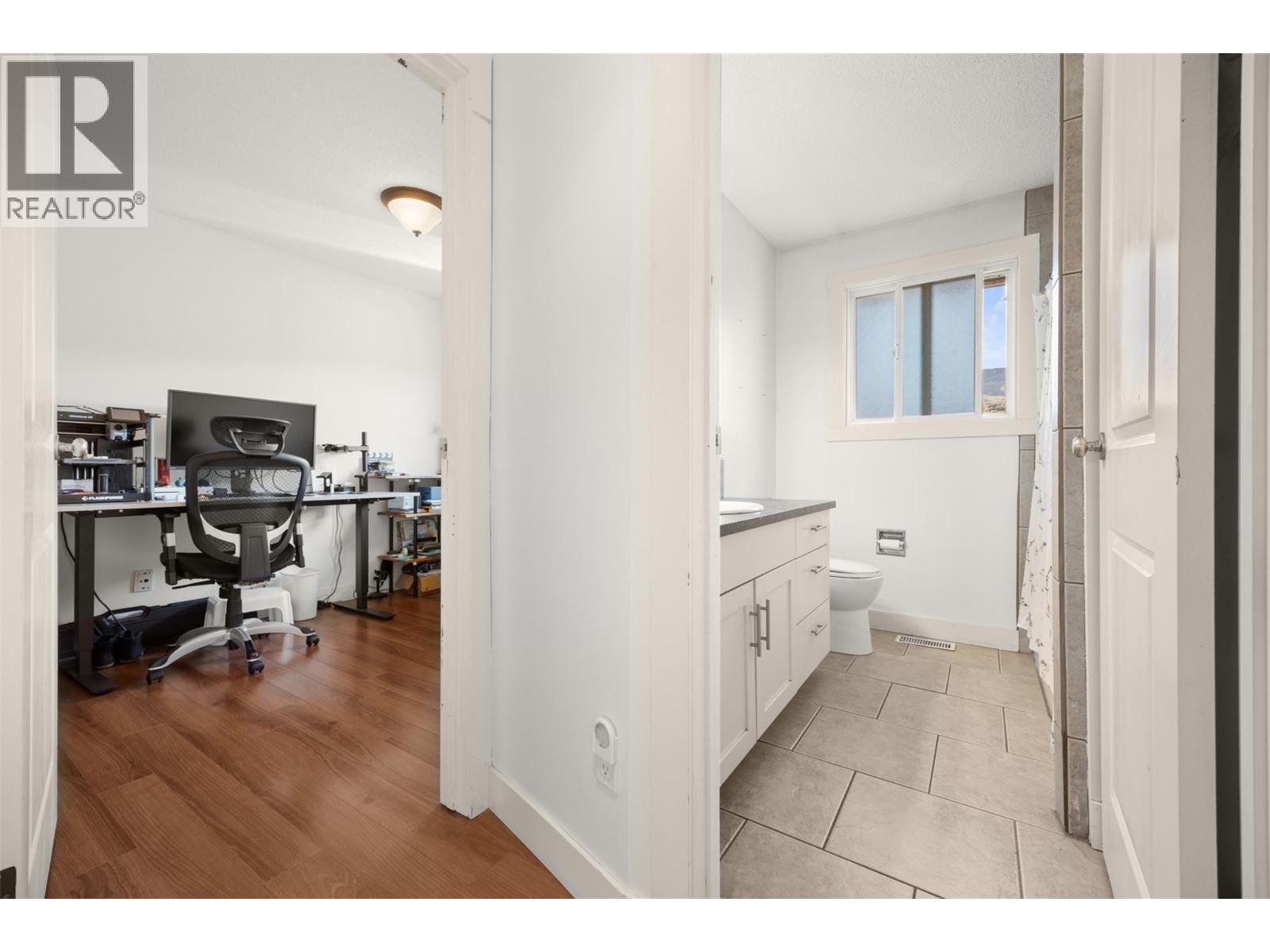 563 Hemlock Road, Kelowna