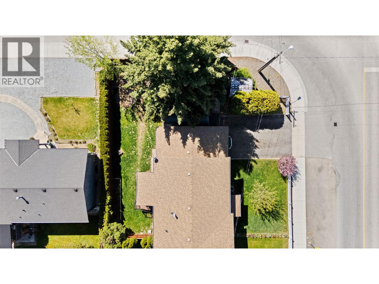 563 Hemlock Road, Kelowna