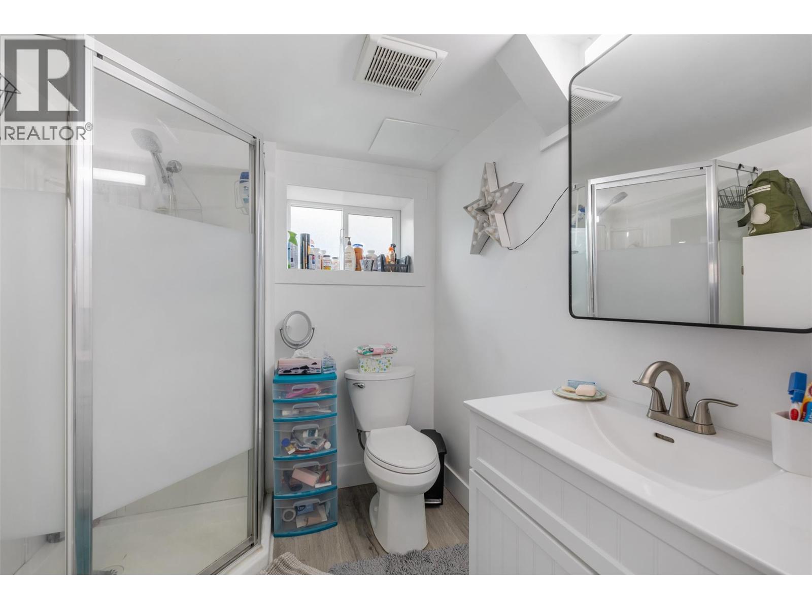 1801 42A Street, Vernon