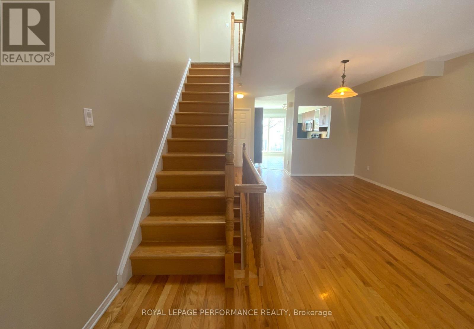 2 Bed, 3 Bath House for Rent in Ottawa – B – 185 CUMBERLAND STREET, Ottawa – MLS# X12904406 - Image 12
