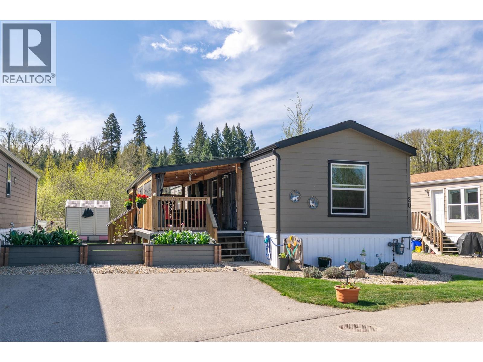 20 4811 10A Avenue Northeast, Salmon Arm