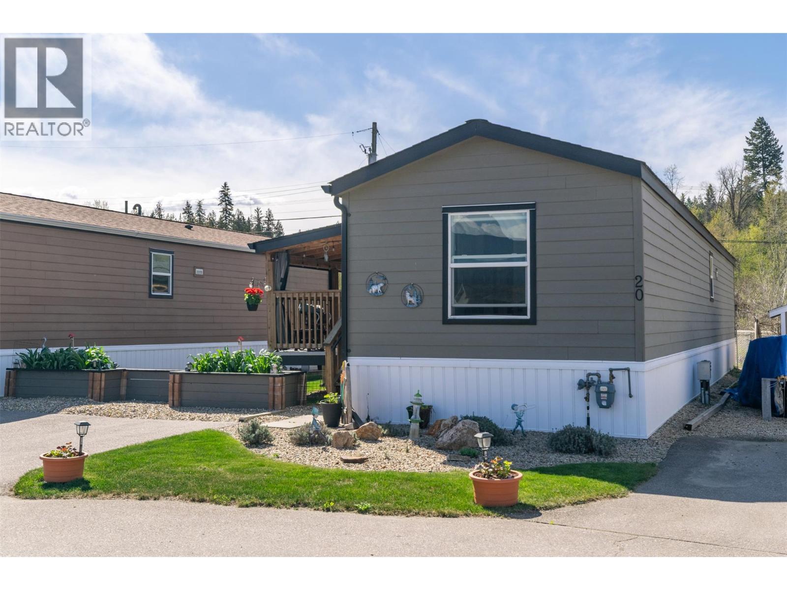 20 4811 10A Avenue Northeast, Salmon Arm