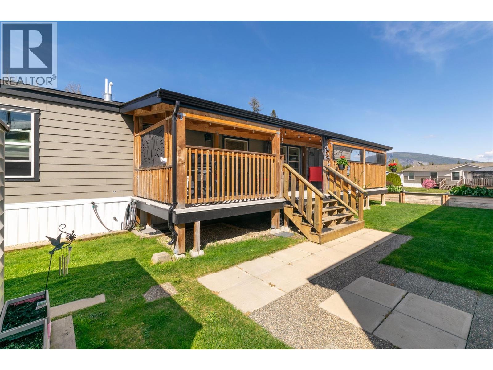 #20 4811 10A Avenue NE - 31