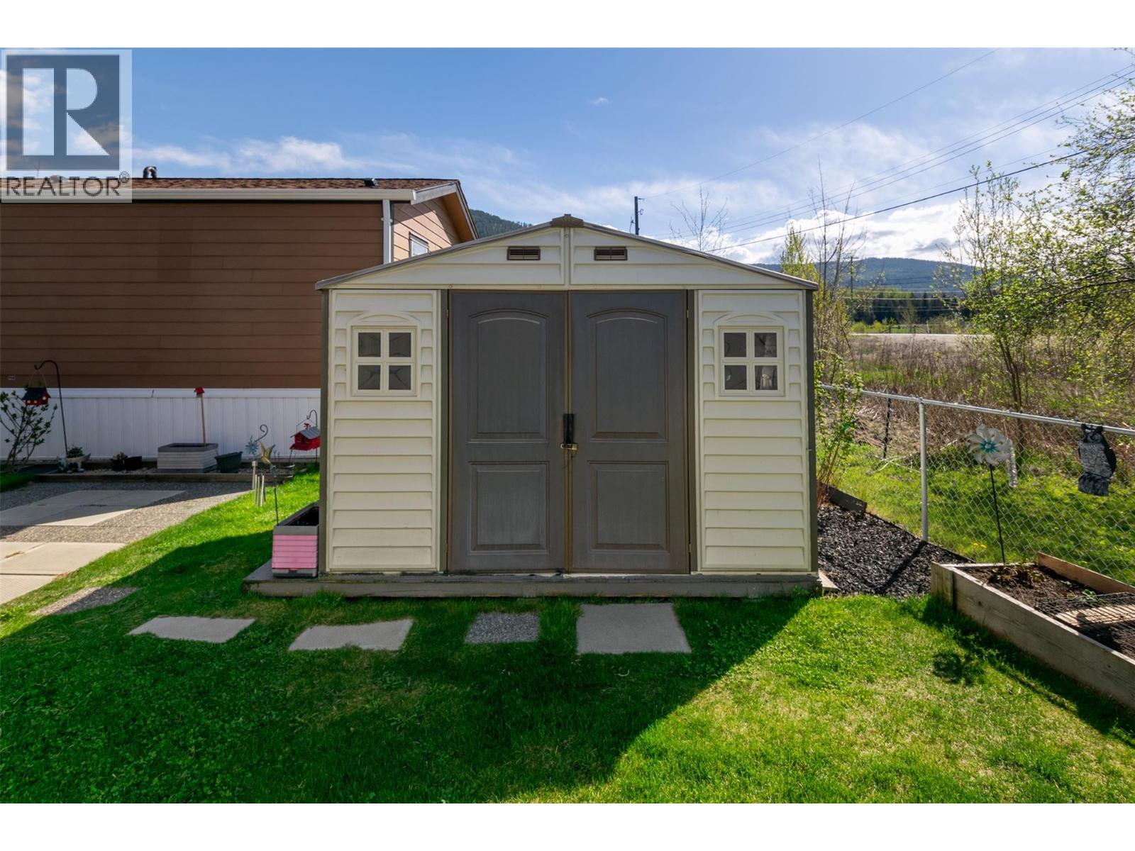 #20 4811 10A Avenue NE - 32