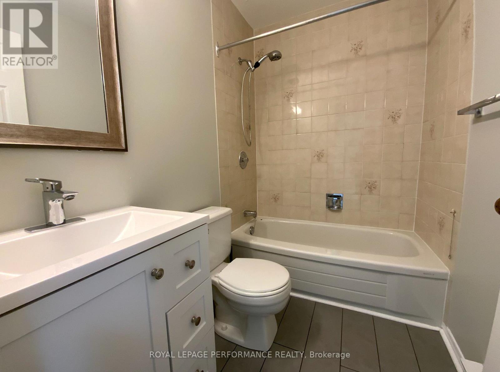 2 Bed, 3 Bath House for Rent in Ottawa – B – 185 CUMBERLAND STREET, Ottawa – MLS# X12904406 - Image 8