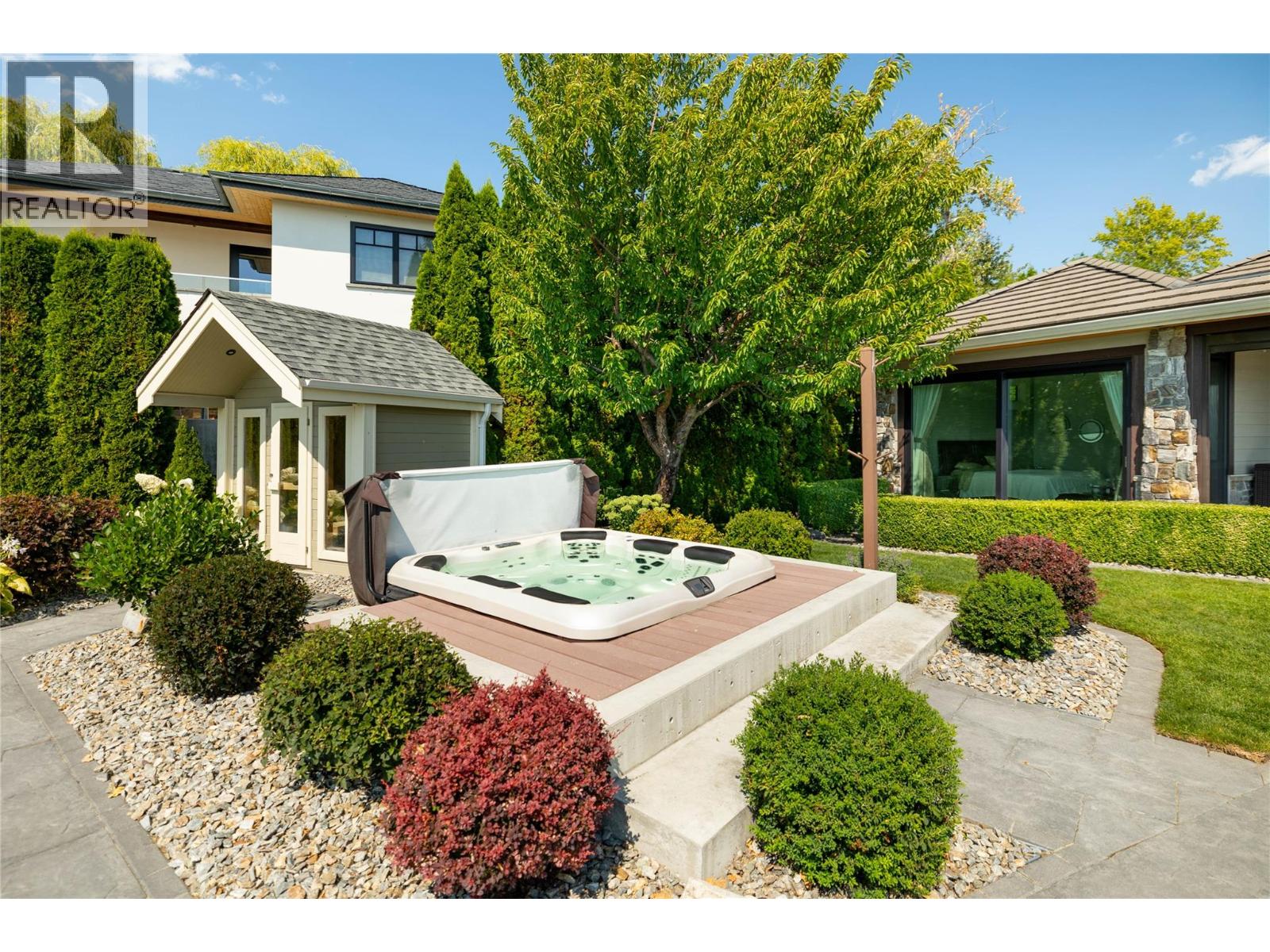 3908 Bluebird Road - 49