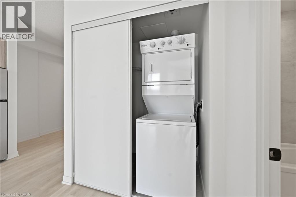 4878 POWERS Common Unit# D702, Burlington, Ontario, L7M0W7 — Photo 10