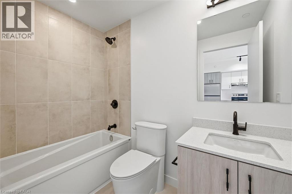 4878 POWERS Common Unit# D702, Burlington, Ontario, L7M0W7 — Photo 11