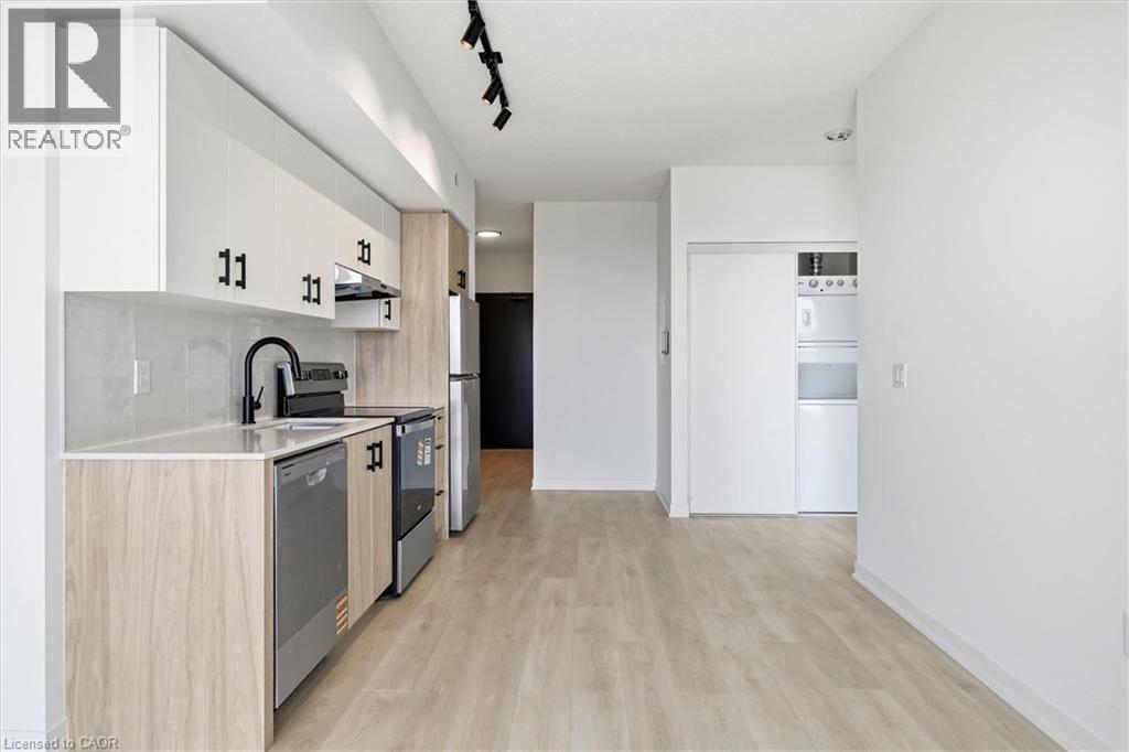 4878 POWERS Common Unit# D702, Burlington, Ontario, L7M0W7 — Photo 7