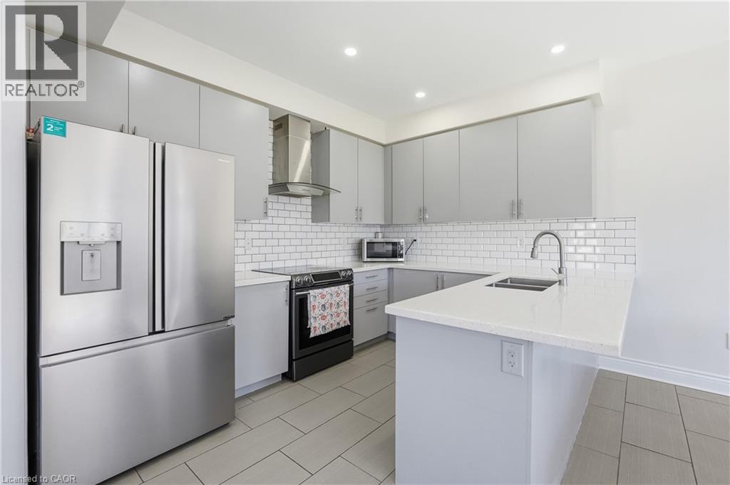 57 THOMPSON Road - 10