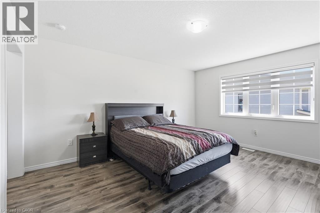 57 THOMPSON Road - 21